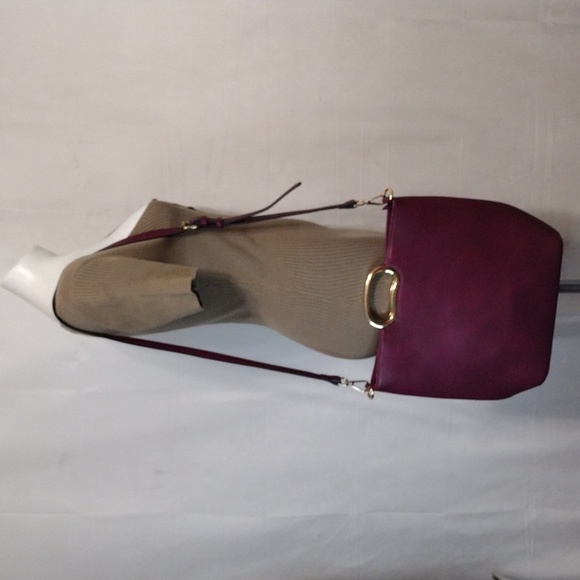 Chic Purple Faux Leather Purse Crossbody Tote Gold Handle Medium Handbag